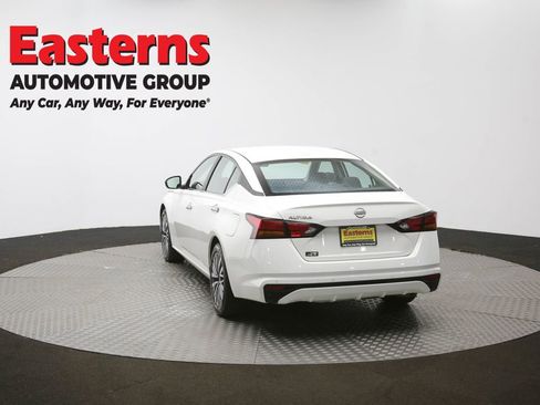 Used 2025 Nissan Altima 2.5 SV image 65