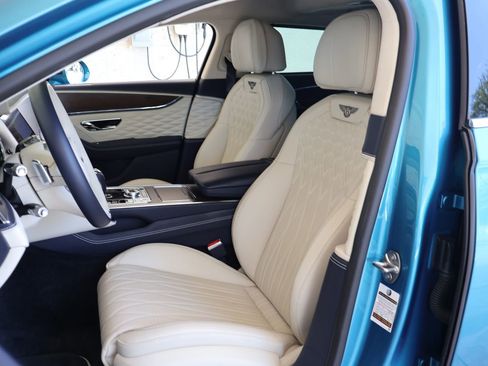 Used 2024 Bentley Flying Spur Azure AWD/4WD image 14