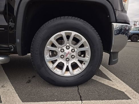 Used 2014 GMC Sierra 1500 SLE w/ SLE Value Package AWD/4WD image 9