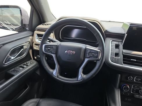 Used 2023 Chevrolet Tahoe Z71 w/ Z71 Off-Road Package AWD/4WD image 14