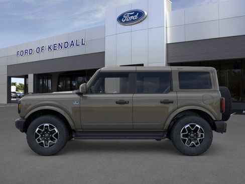 New 2026 Ford Bronco Outer Banks AWD/4WD image 3
