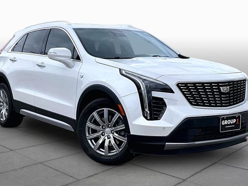 Used 2023 Cadillac XT4 Premium Luxury w/ Technology Package image 3