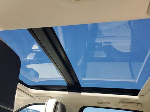 Used 2024 Lincoln Navigator Black Label image 12