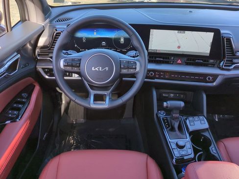 Certified 2023 Kia Sportage SX image 16