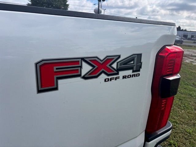 Used 2024 Ford F250 Platinum w/ FX4 Off-Road Package AWD/4WD image 29