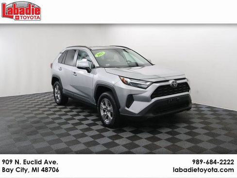 Certified 2025 Toyota RAV4 XLE AWD/4WD image 1