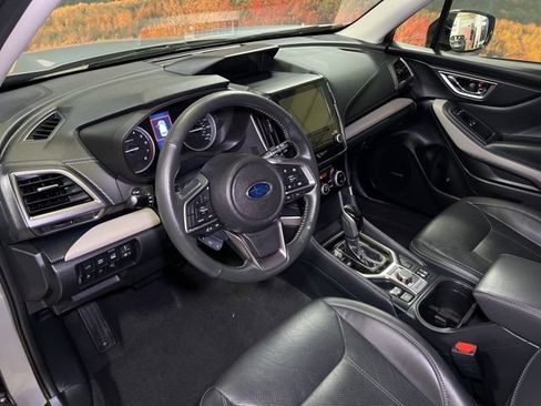 Used 2023 Subaru Forester Limited image 22