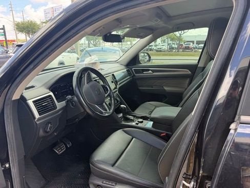 Used 2023 Volkswagen Atlas SEL R-Line image 15