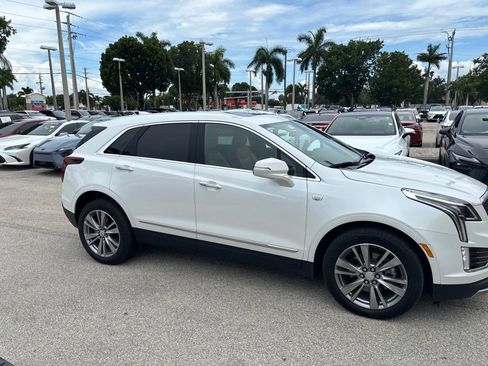 Used 2024 Cadillac XT5 Premium Luxury w/ LPO, Floor Liner Package AWD/4WD image 3
