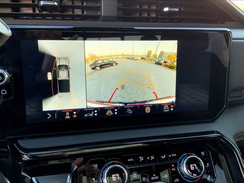 Used 2025 GMC Sierra 2500 AT4 w/ AT4 Premium Plus Package image 28