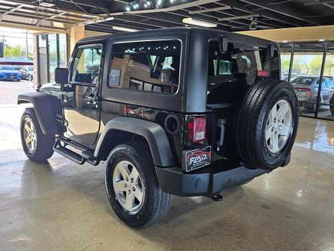 Used 2012 Jeep Wrangler Sport AWD/4WD image 6