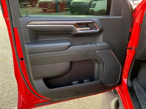 Used 2024 GMC Sierra 1500 Elevation image 21