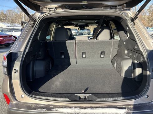 Used 2025 Subaru Forester Premium image 22