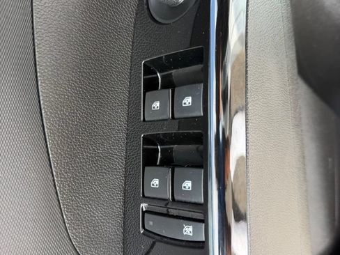Used 2018 Chevrolet Sonic LT w/ Fun and Sun Package FWD image 19