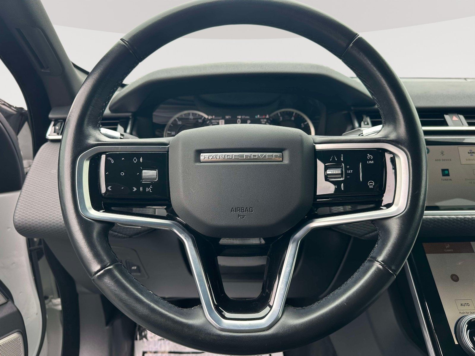 Used 2022 Land Rover Range Rover Velar S AWD/4WD image 14