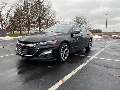 Used 2023 Chevrolet Malibu LT image 3