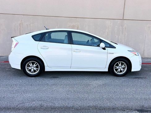 Used 2010 Toyota Prius Five image 7