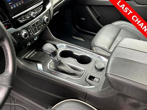 Used 2023 Chevrolet Traverse Premier image 15