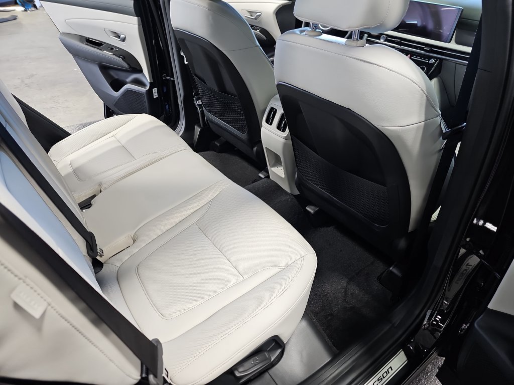 New 2026 Hyundai Tucson Limited AWD/4WD image 11