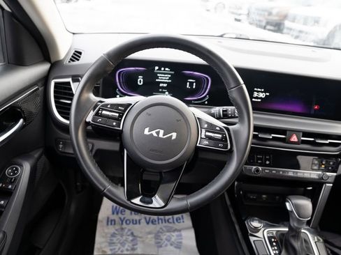 Used 2025 Kia Seltos S image 14