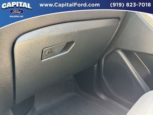 Certified 2022 Ford Explorer Limited w/ Hybrid Equipment Group 310A RWD image 27