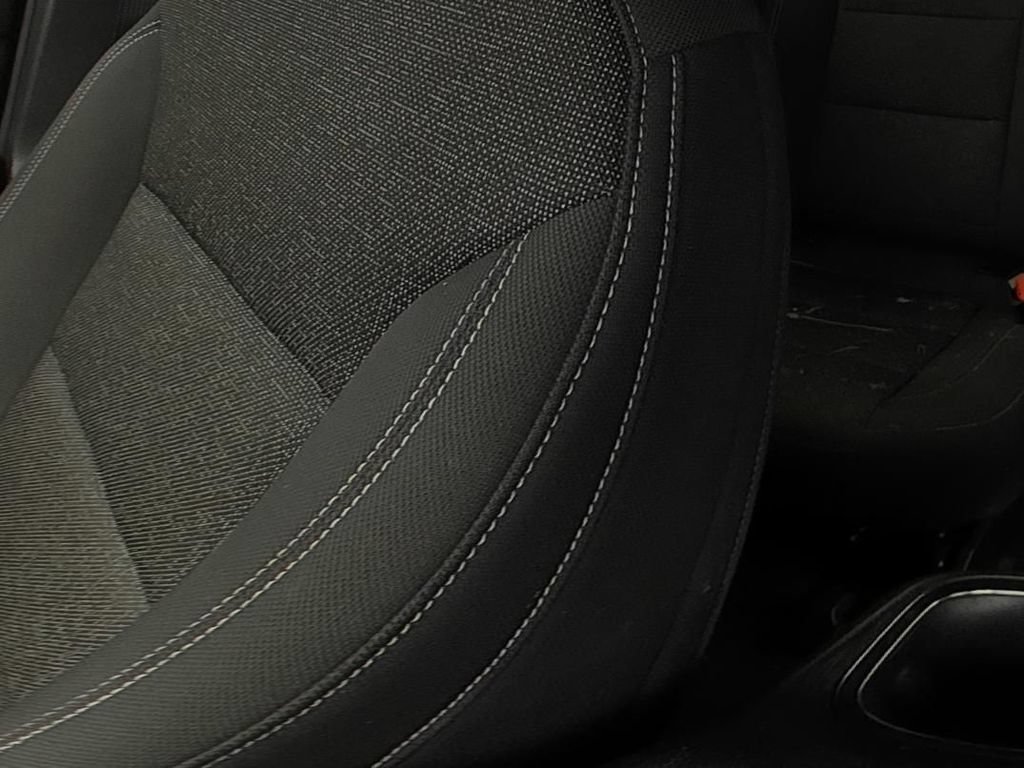Used 2024 Chevrolet Traverse LT w/ Midnight/Sport Edition FWD image 12