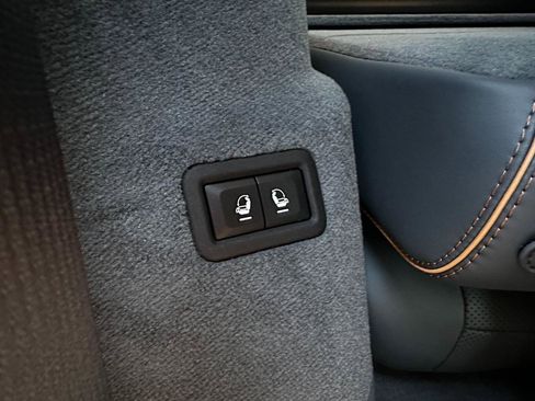 Used 2022 Jeep Grand Wagoneer Series II w/ Flexible Seating Group image 58