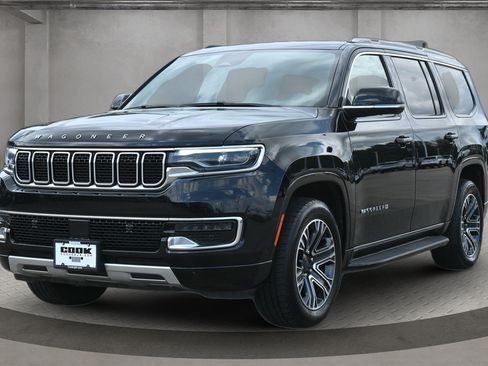 Used 2024 Jeep Wagoneer Series II w/ Flexible Seating Group AWD/4WD image 1