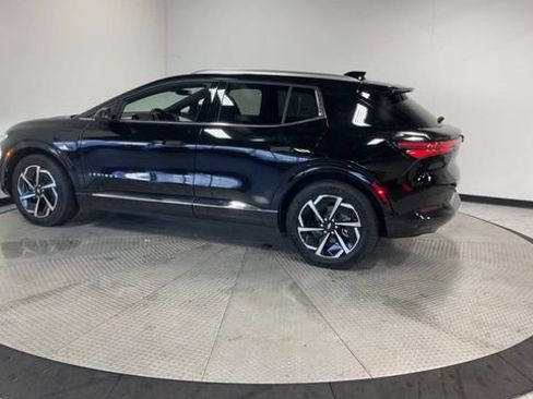 Used 2025 Chevrolet Equinox EV LT image 7