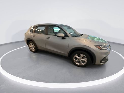 Used 2025 Honda HR-V LX image 1
