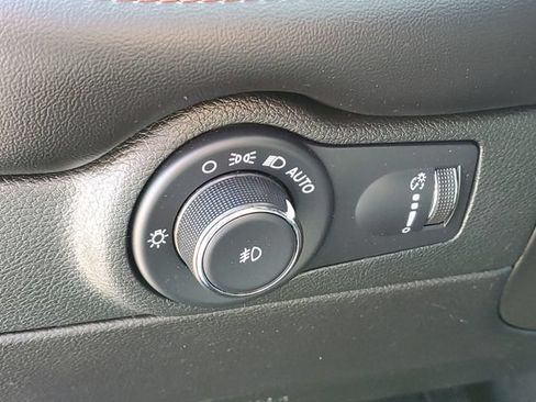Used 2023 Dodge Durango GT AWD/4WD image 11