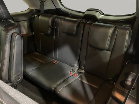 Used 2017 Toyota Highlander Limited Platinum image 15