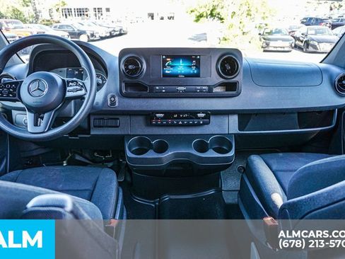 Used 2024 Mercedes-Benz Sprinter 2500 image 23