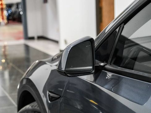Used 2022 Tesla Model Y Performance AWD/4WD image 37