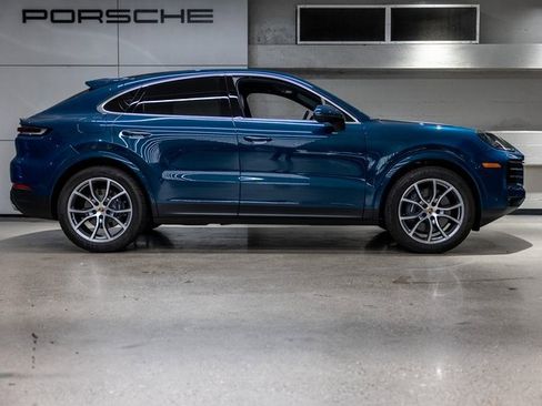 Certified 2025 Porsche Cayenne Coupe image 16