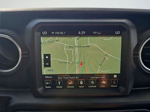 Used 2019 Jeep Wrangler Unlimited Sahara w/ Quick Order Package 24M Moab AWD/4WD image 16