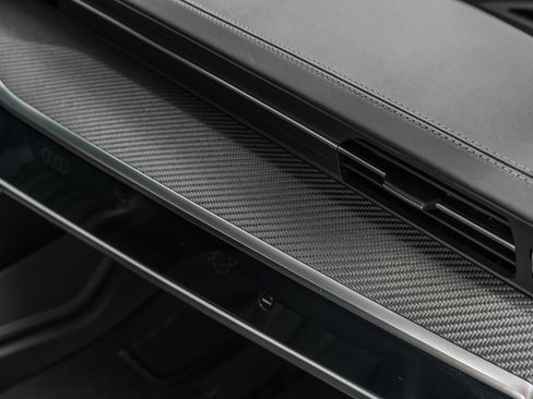 Used 2024 Audi RS 6 performance w/ Black Optic Package image 31