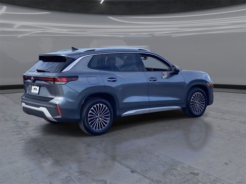 New 2025 Volkswagen Tiguan S image 5