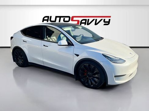 Used 2021 Tesla Model Y Performance AWD/4WD image 1