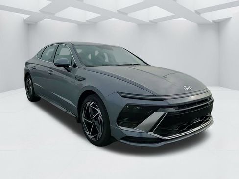 New 2026 Hyundai Sonata SEL image 3