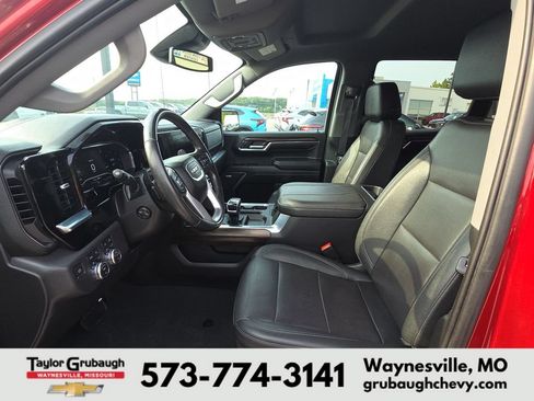 Used 2023 GMC Sierra 1500 SLT w/ SLT Premium Plus Package AWD/4WD image 17