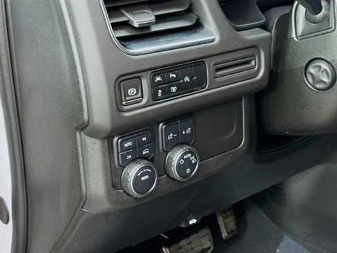 Used 2023 Chevrolet Tahoe RST w/ RST Performance Edition AWD/4WD image 13