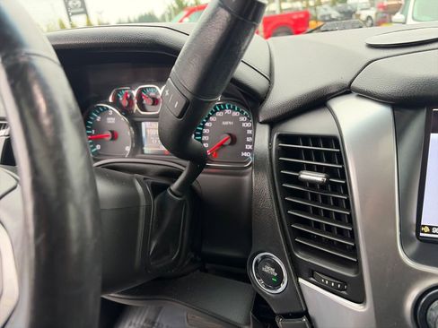 Used 2017 Chevrolet Tahoe LT w/ LT Signature Package image 31