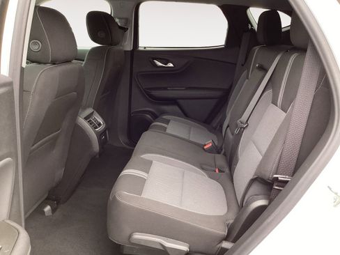 Used 2025 Chevrolet Blazer LT image 27