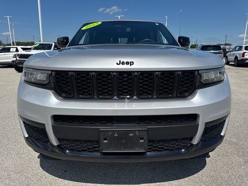 Used 2023 Jeep Grand Cherokee L Laredo AWD/4WD image 10