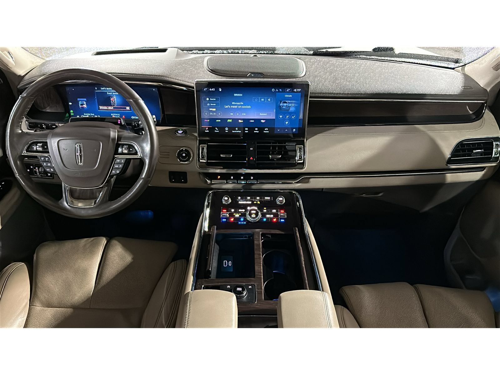 Used 2022 Lincoln Navigator Reserve AWD/4WD image 23
