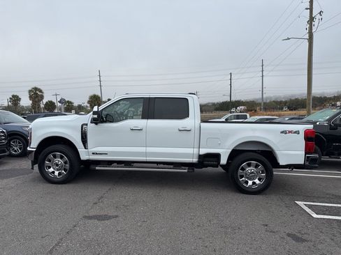 Used 2025 Ford F250 Lariat w/ Chrome Package image 5