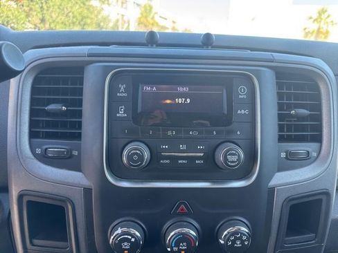 Used 2014 RAM 2500 Tradesman w/ Chrome Appearance Group image 20