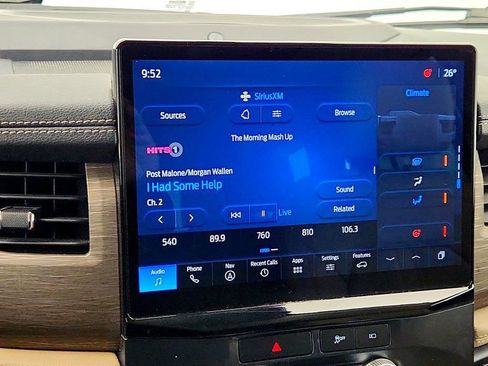 Used 2022 Ford Expedition Max Limited image 19