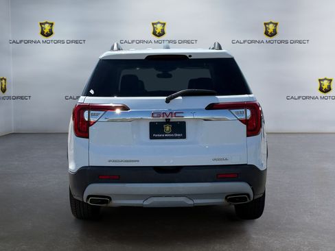 Used 2023 GMC Acadia SLT AWD/4WD image 4